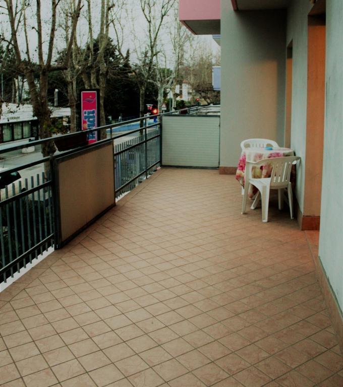 Hotel Midi Riccione Exteriör bild